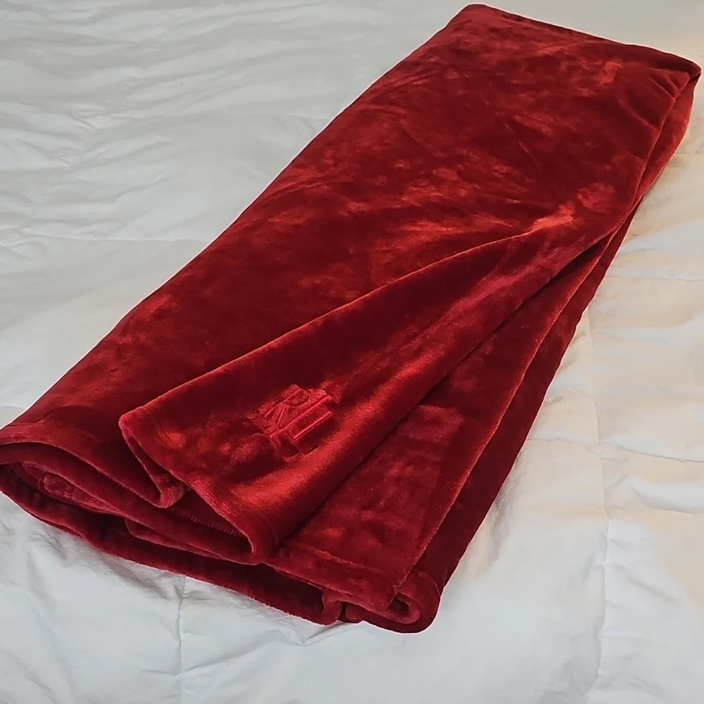 Ralph Lauren Red MicrominkQueen Blanket
